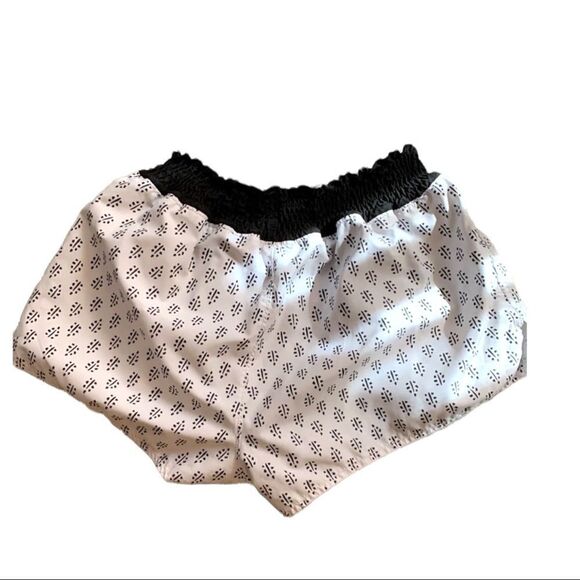 OLD Navy black and white elastic waisted board shorts size large girls - Picture 3 of 9